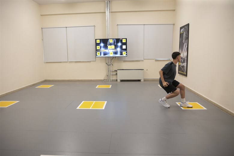 Badminton Branşında U17 Milli Takım Sporcularımızın 2025 Sezonu Sağlık ve Performans Testleri Dairemizde Devam Ediyor.
